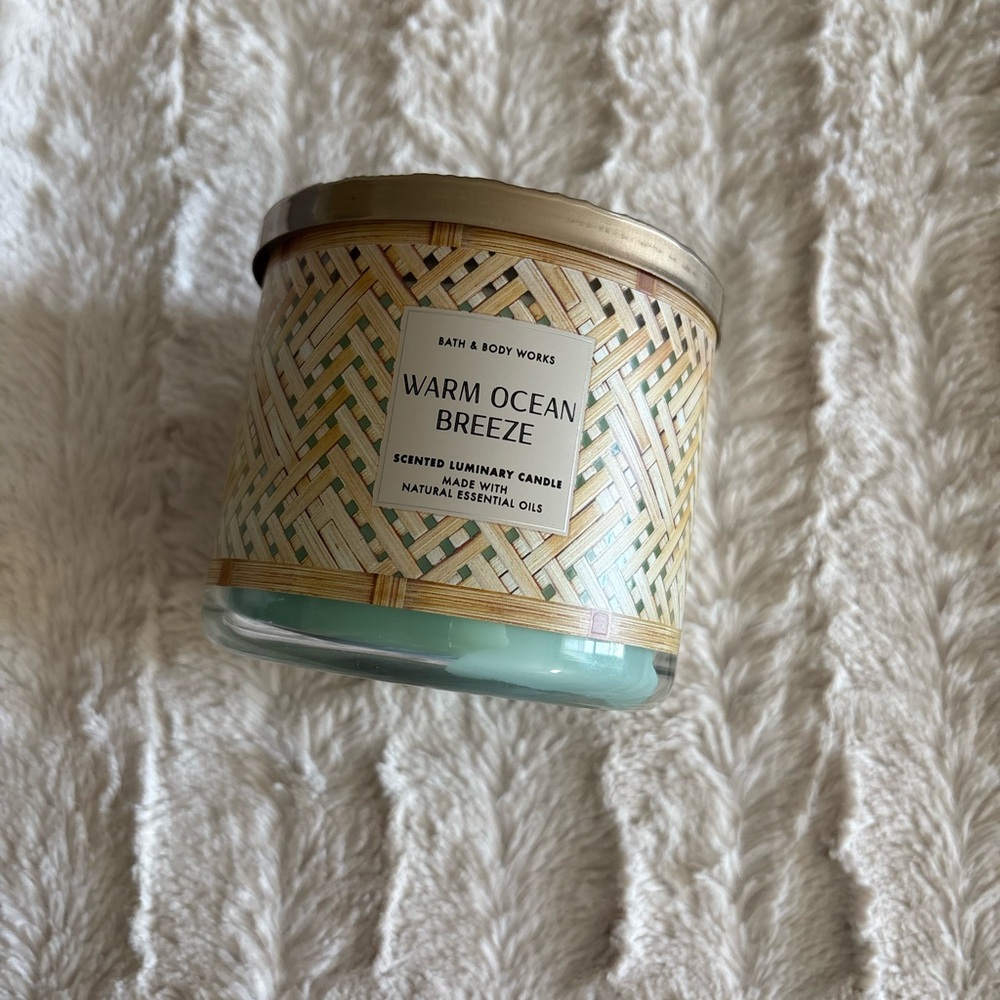 Bath and body works candle